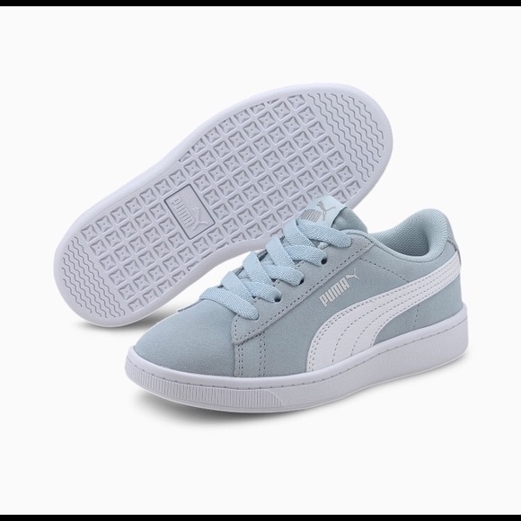 puma vikky v2 suede sneaker